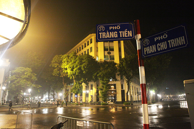 Trắng đêm bảo vệ Tổng thống Mỹ Donald Trump ở Hà Nội